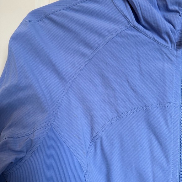 Lululemon reversible jacket. - Picture 2 of 5
